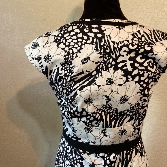 Spense Dress - Picture 5 of 9